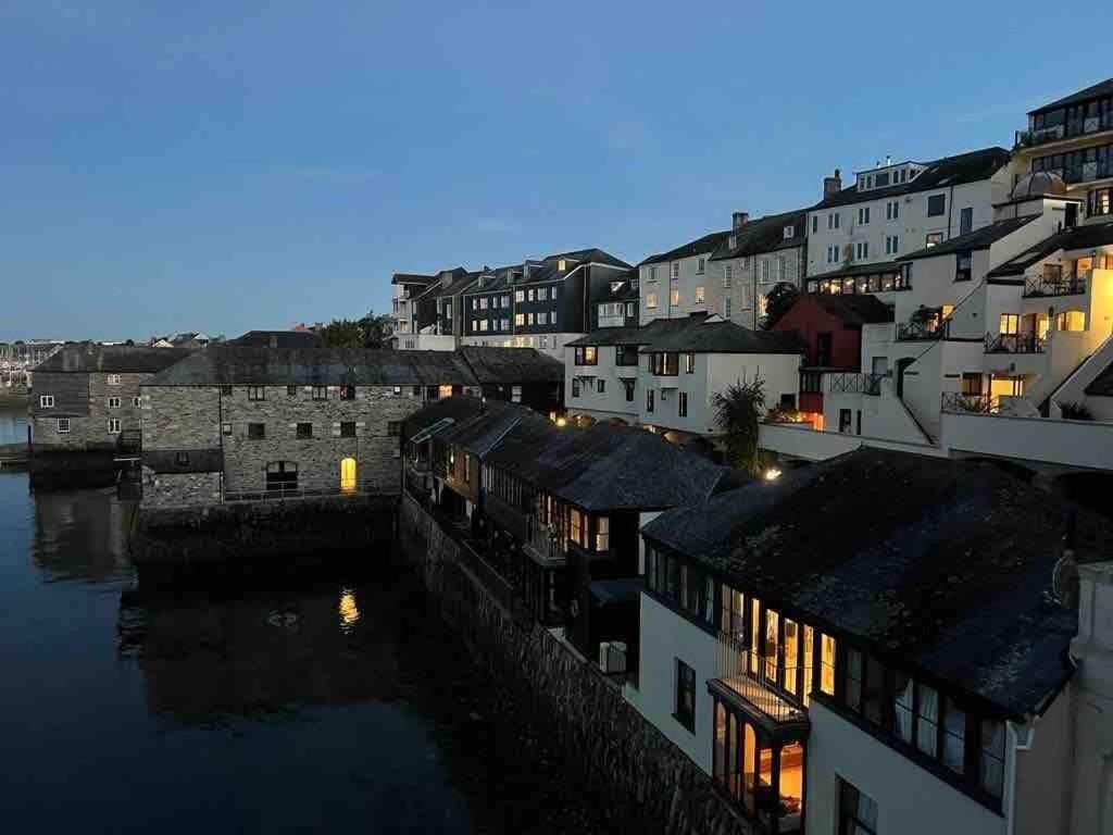 Stunning Waterfront Apartment With Spectacular Views & Parking At 'Captains Loft' Falmouth Esterno foto