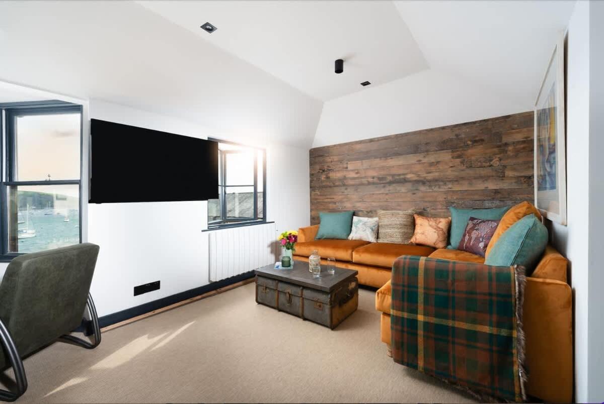 Stunning Waterfront Apartment With Spectacular Views & Parking At 'Captains Loft' Falmouth Esterno foto