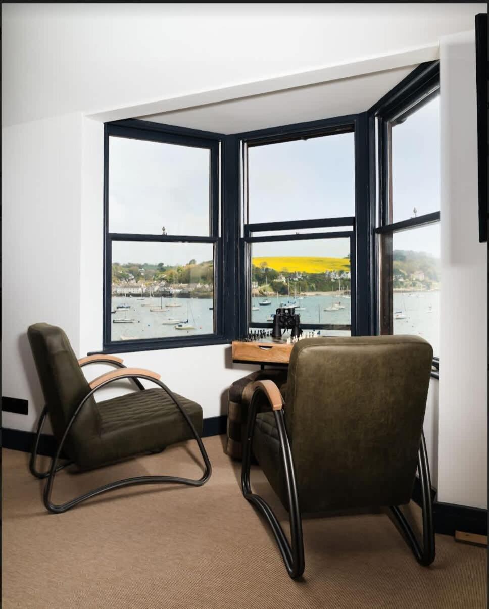Stunning Waterfront Apartment With Spectacular Views & Parking At 'Captains Loft' Falmouth Esterno foto